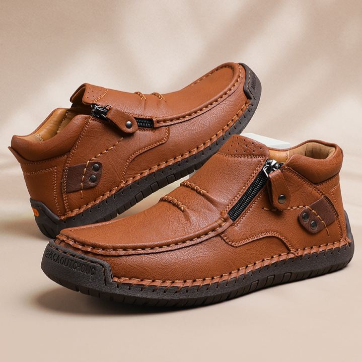 (⏰ Časovno omejena ponudba - 50 % popust) - Ročno izdelani moški gležnjarji iz vrhunskega usnja - Širok prst, podpora stopalskega loka, lahki, udobni, nedrseči in vodoodporni.