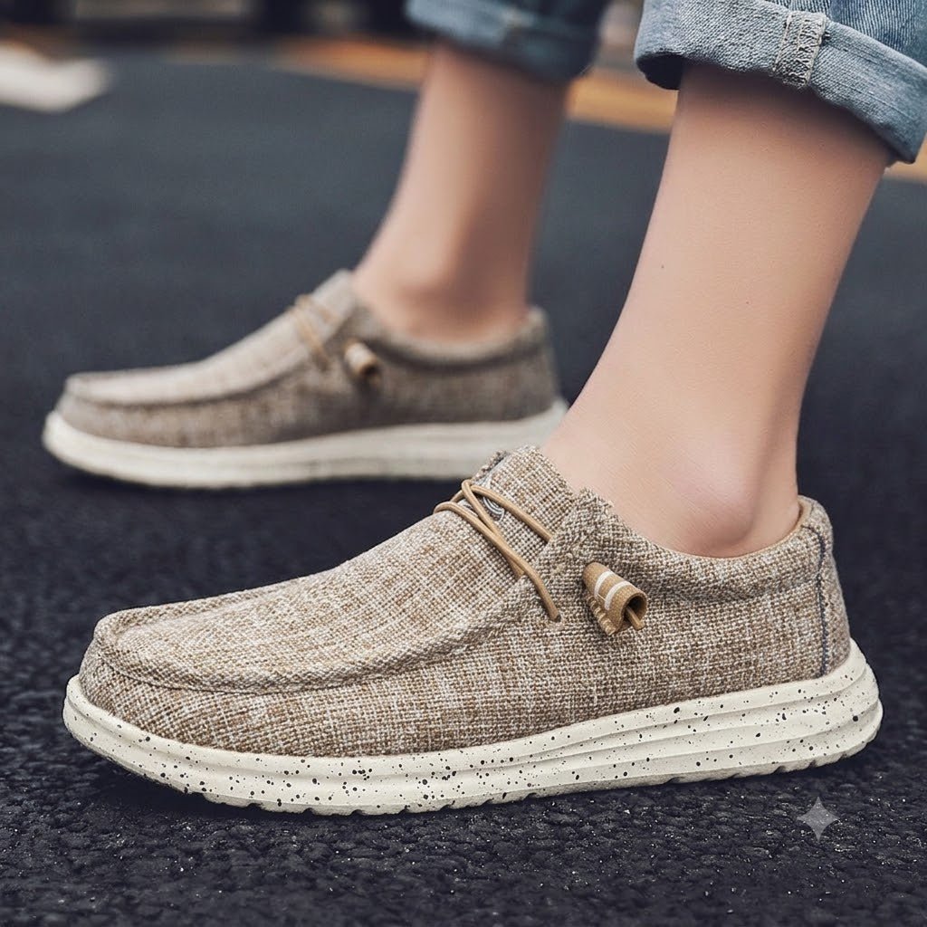 🎉 Omejena časovna ponudba! 👞 Moški poletni casual čevlji | Izjemno lahki in zračni ✅ Enostavno obuvanje ✅ Mehak nedrseč podplat 🚶 Podpora stopalnemu loku za udobno hojo ves dan